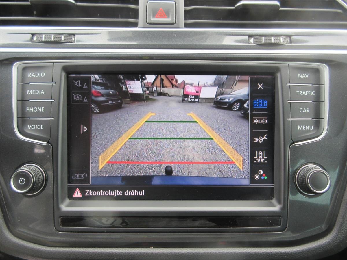 Volkswagen Tiguan SUV / Terénní 2,0 l 110 kw