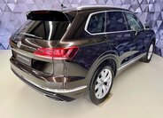 Volkswagen Touareg 7