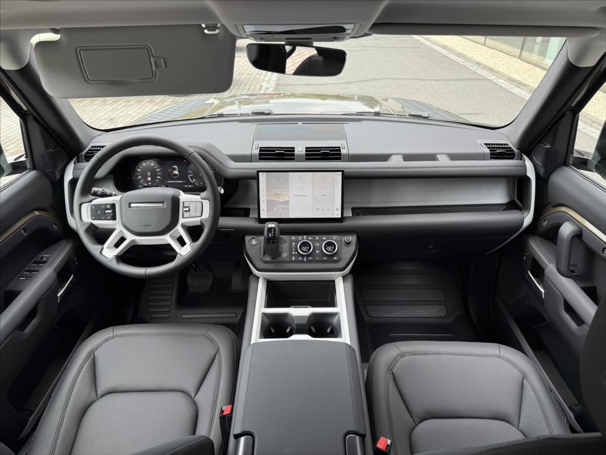Land Rover Defender SUV 3,0 l 147 kw