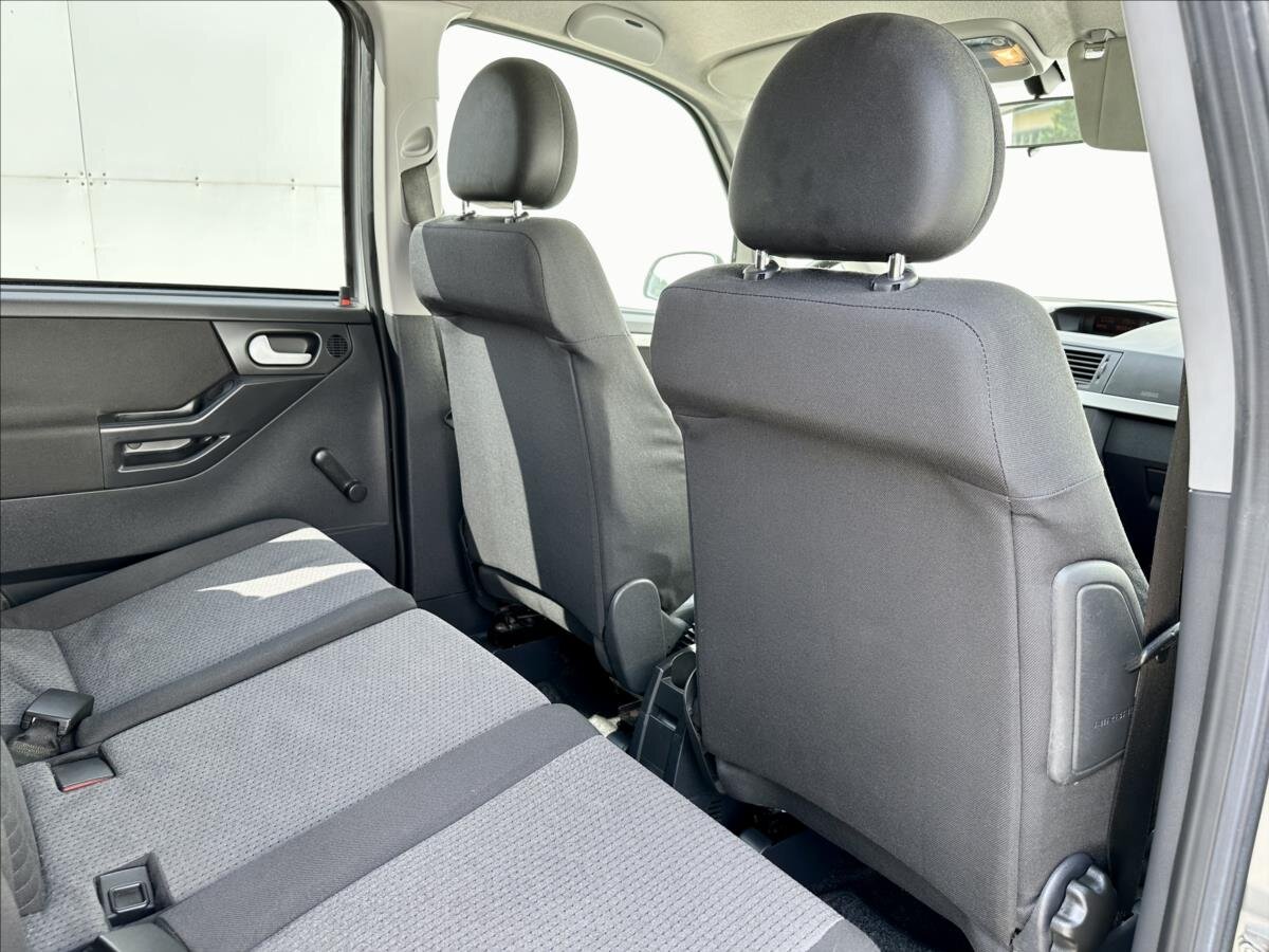 Opel Meriva MPV 1,6 l 74 kw