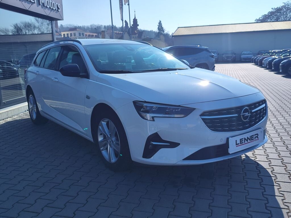 Opel Insignia Kombi 2,0 l 128 kw