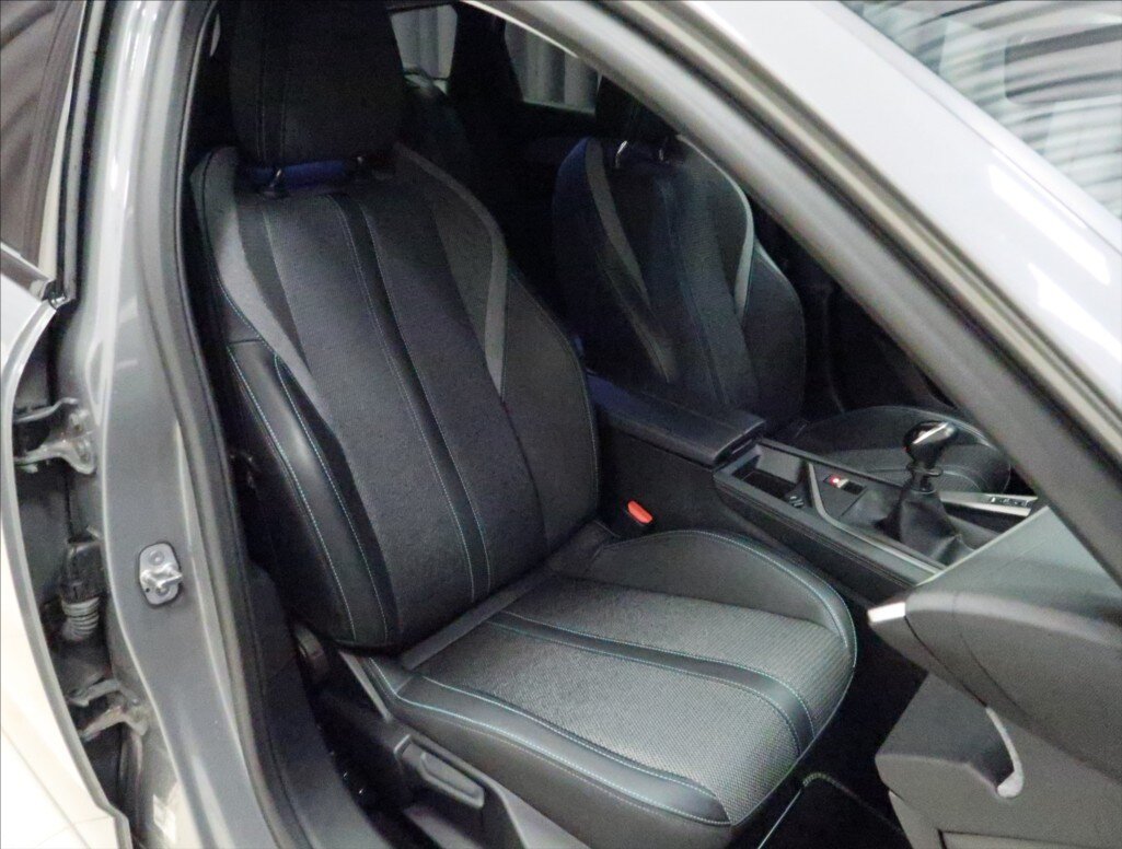 Peugeot 308 Kombi 1,2 l 96 kw