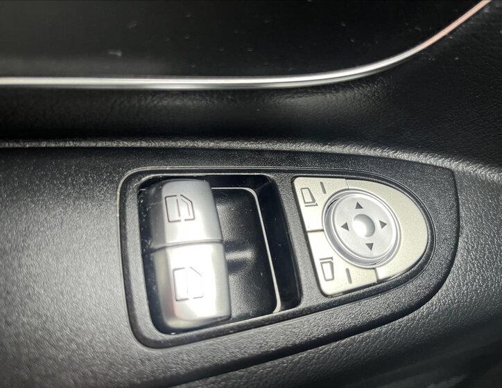 Mercedes-Benz Vito MPV 2,1 l 140 kw