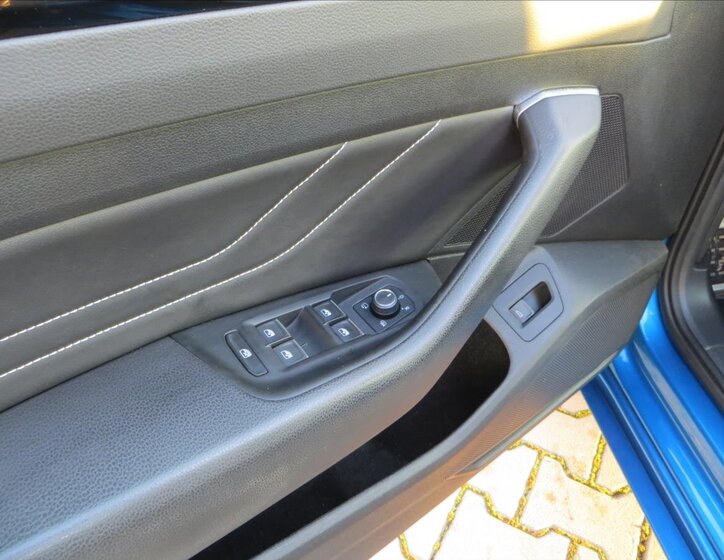 Volkswagen Arteon Kombi 2,0 l 147 kw