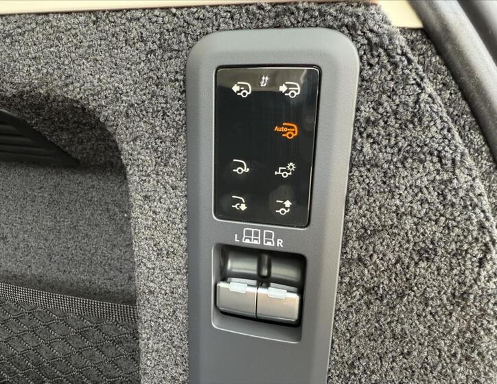 Land Rover Range Rover 34