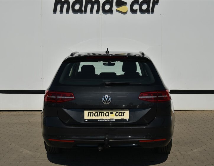 Volkswagen Passat Kombi 1,6 l 88 kw