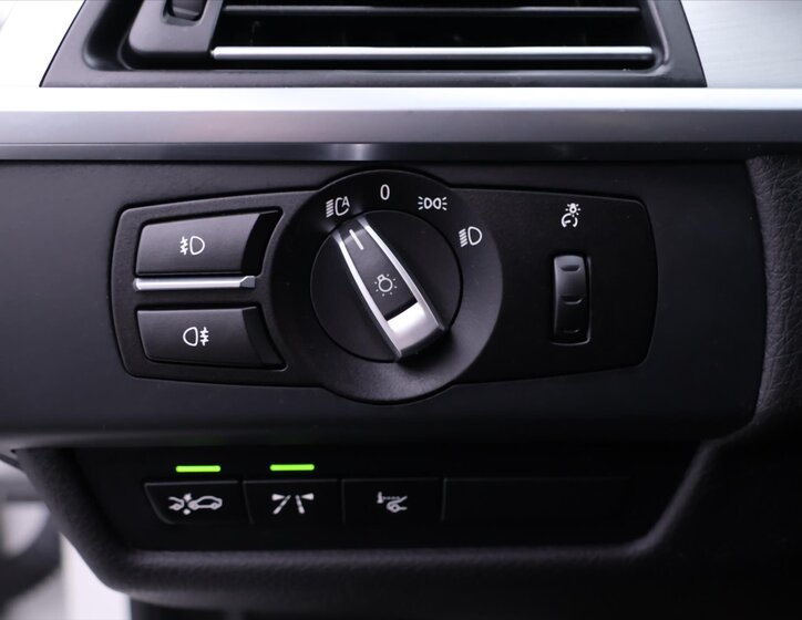 BMW Řada 6 Sedan 3,0 l 230 kw