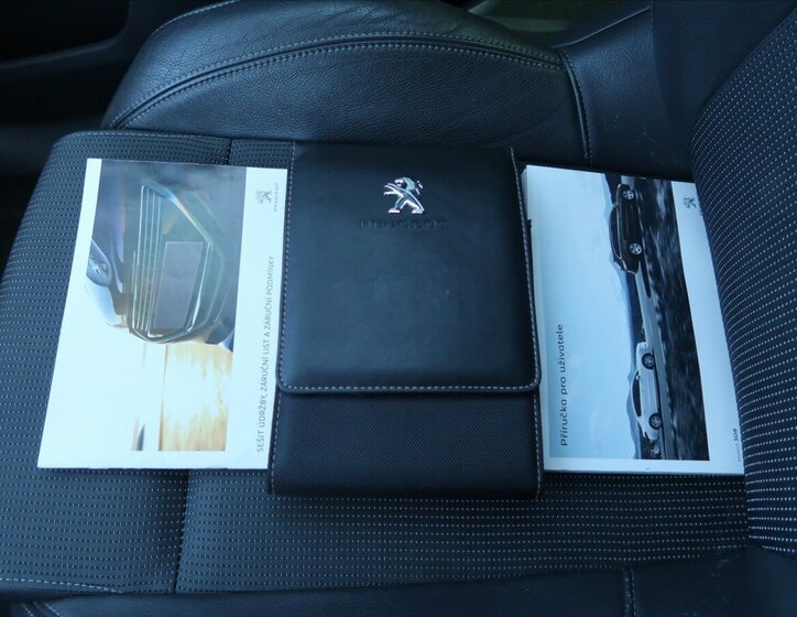 Peugeot 508 Kombi 2,0 l 120 kw