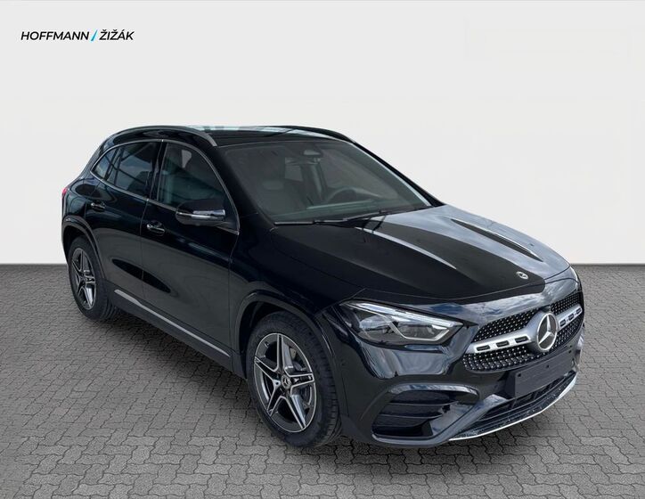 Mercedes-Benz GLA 3
