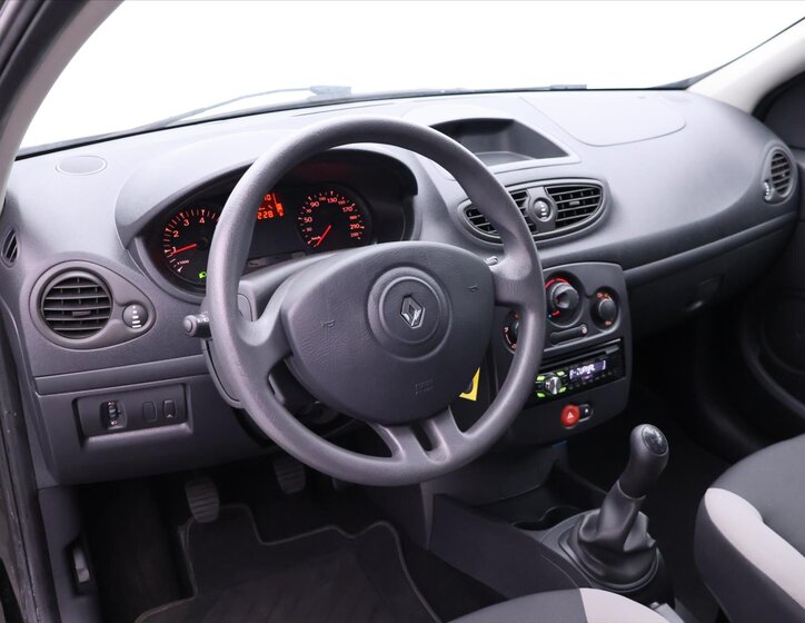 Renault Clio 26