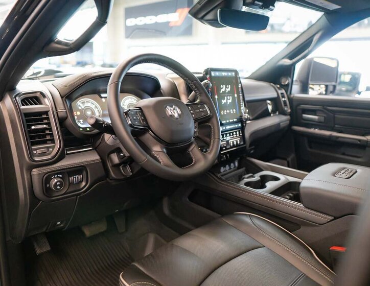 Dodge RAM Pick-up 6,4 l 306 kw