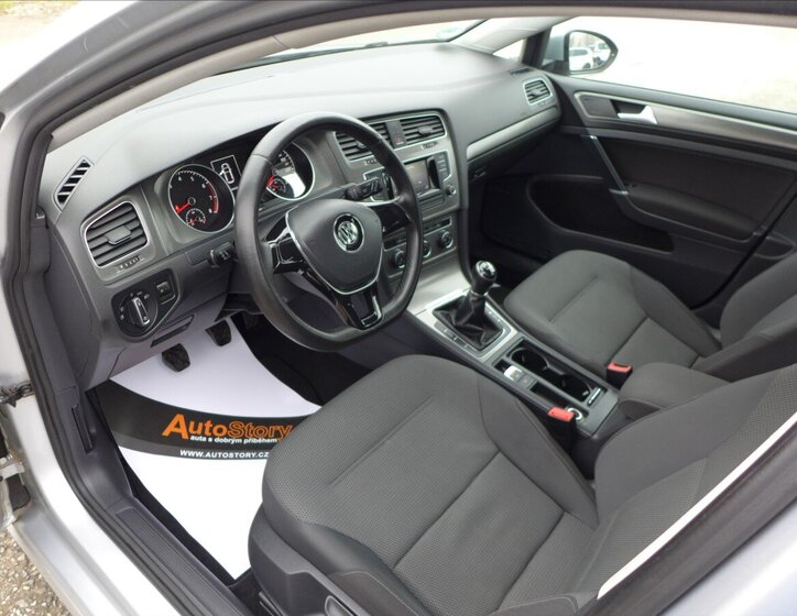 Volkswagen Golf Hatchback 1,2 l 77 kw