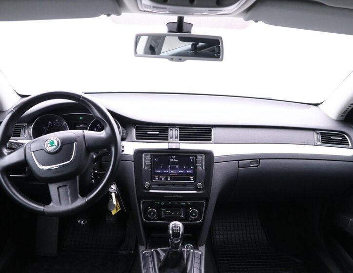 Škoda Superb Kombi 1,4 l 92 kw