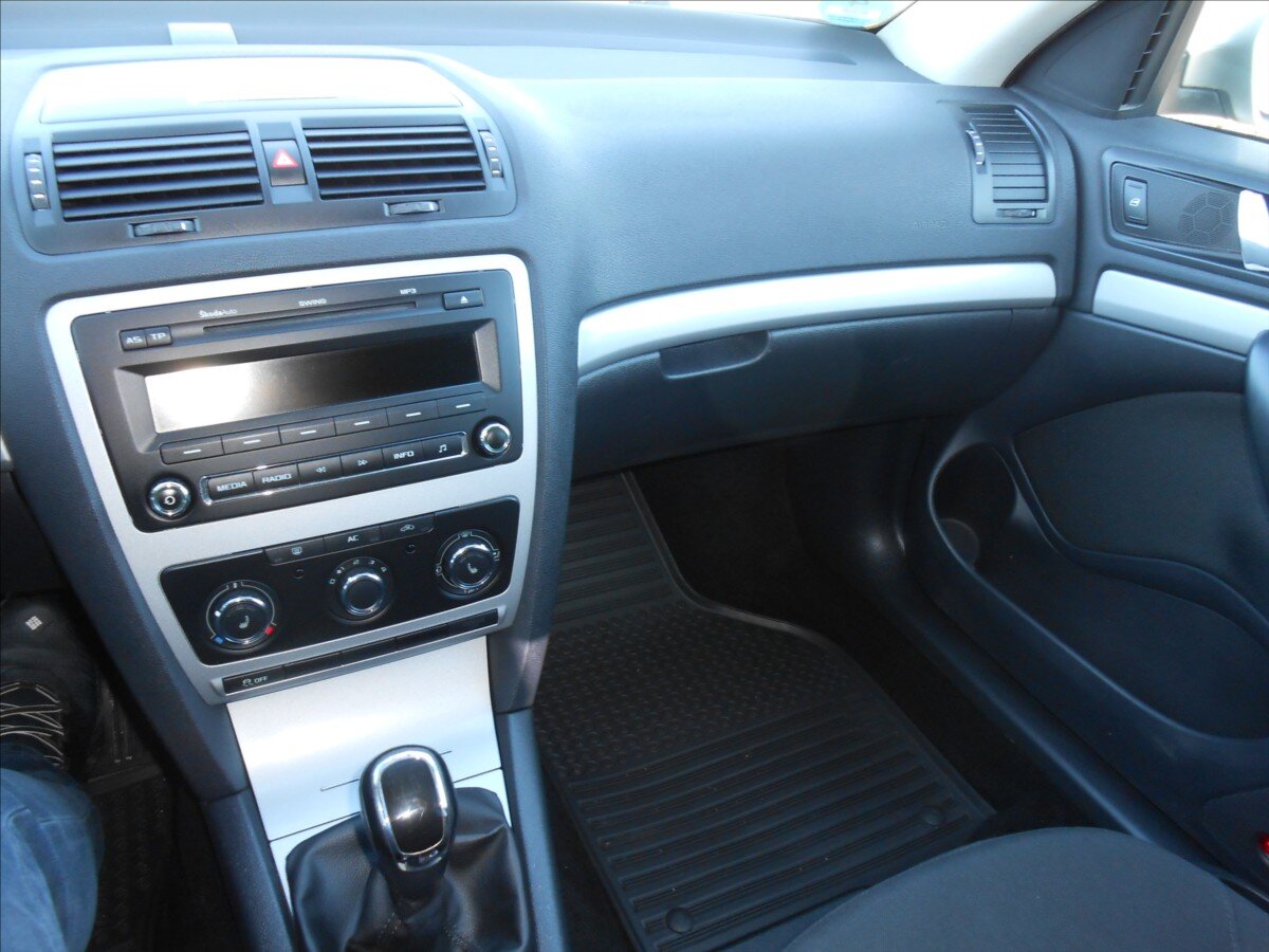 Škoda Octavia Kombi 1,6 l 77 kw