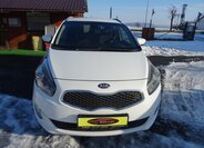 KIA Carens 32
