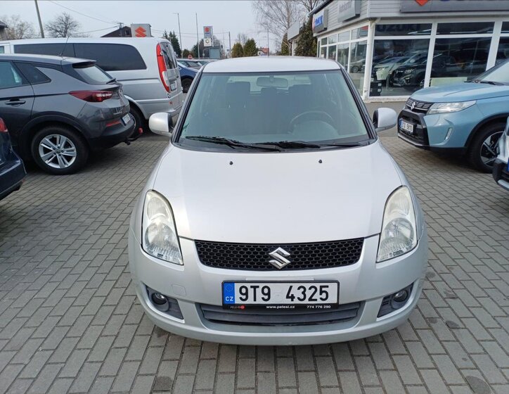 Suzuki Swift Hatchback 1,3 l 66 kw