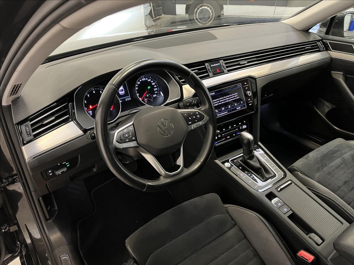 Volkswagen Passat Sedan 1,5 l 110 kw