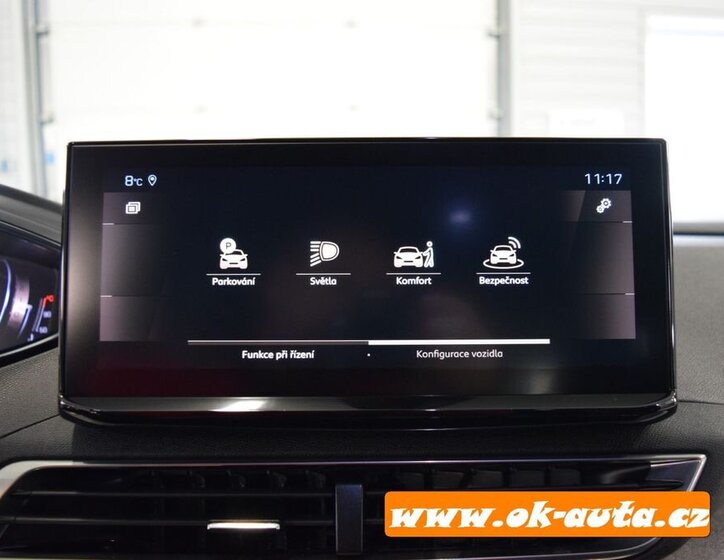 Peugeot 5008 MPV 1,5 l 96 kw