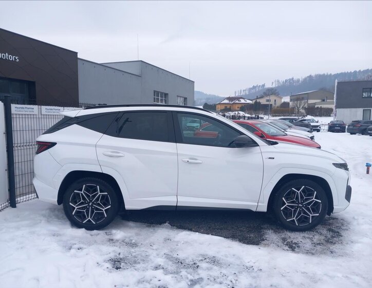Hyundai Tucson SUV 1,6 l 110 kw