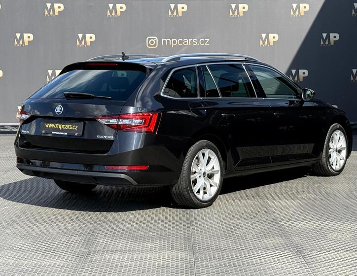 Škoda Superb 4