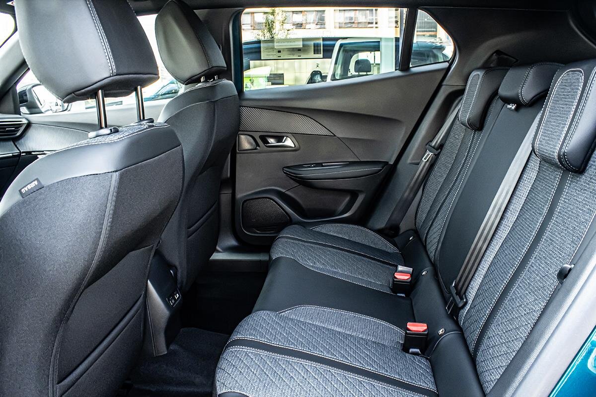 Peugeot 2008 SUV 1,2 l 0