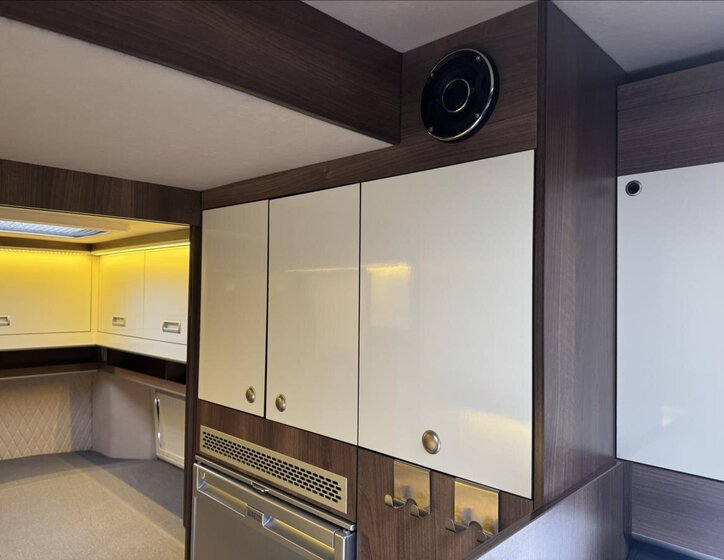 Peugeot Ostatní Ostatní 3,0 l 130 kw