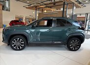 Toyota Yaris Cross 4