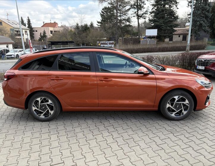 Hyundai i30 Kombi 998,0 74 kw
