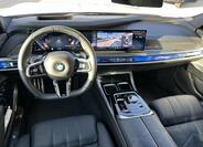 BMW Řada 7 8