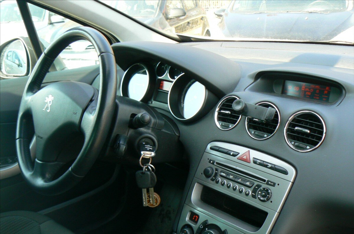 Peugeot 308 Kombi 1,6 l 68 kw