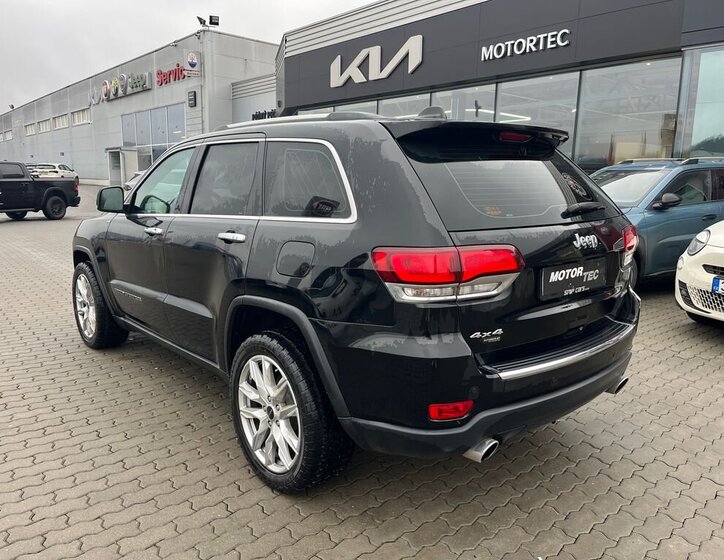 Jeep Grand Cherokee 4