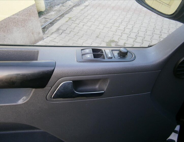 Volkswagen Multivan Kombi 1,9 l 75 kw