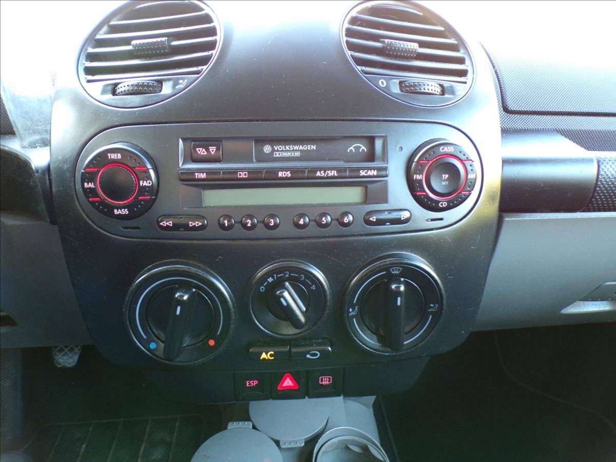 Volkswagen New Beetle Hatchback 2,0 l 85 kw