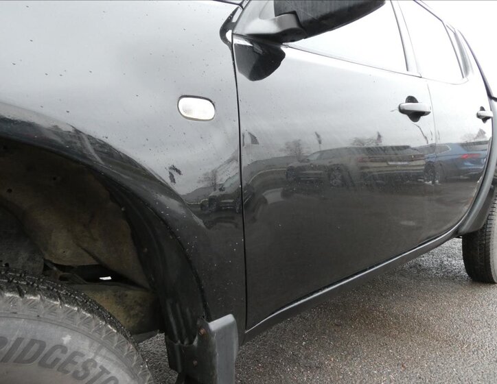 Mitsubishi L200 Pick-up 2,5 l 100 kw