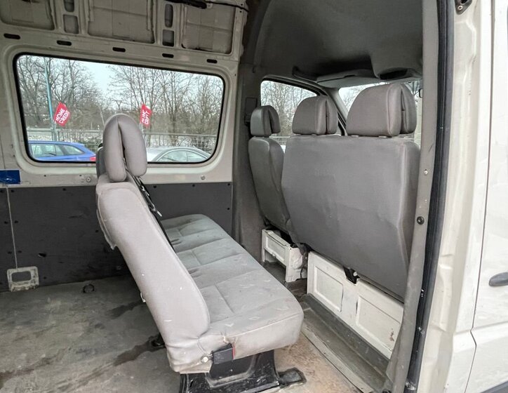 Volkswagen Crafter Skříň 2,5 l 80 kw