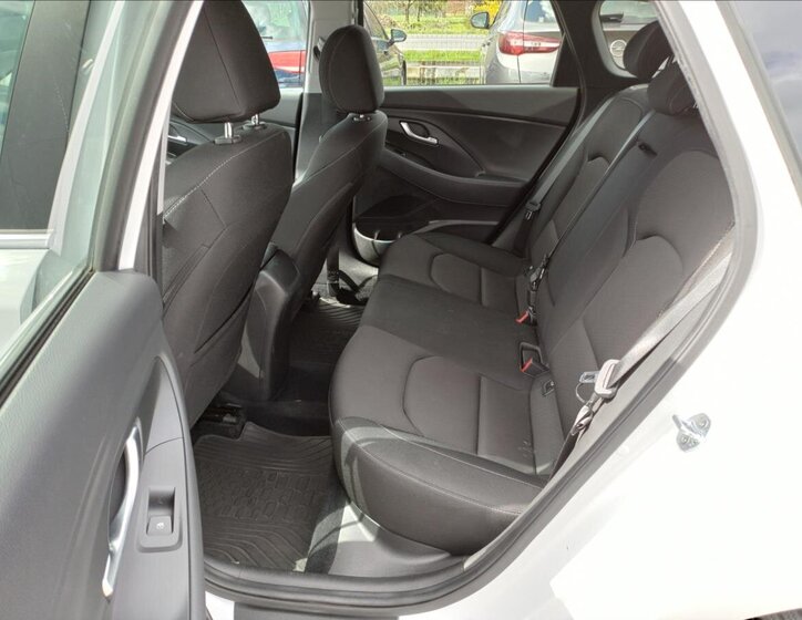 Hyundai i30 Kombi 1,4 l 103 kw