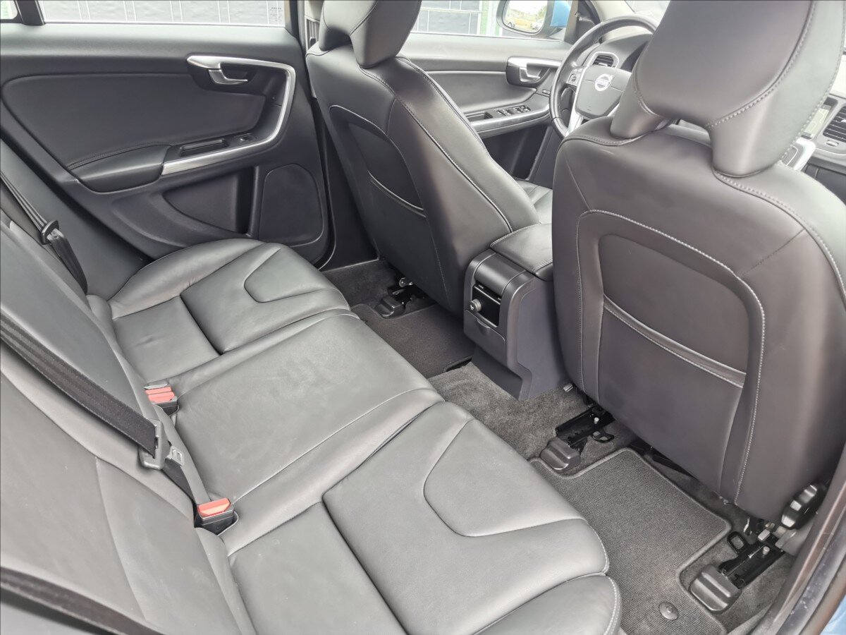 Volvo V60 Kombi 2,0 l 133 kw