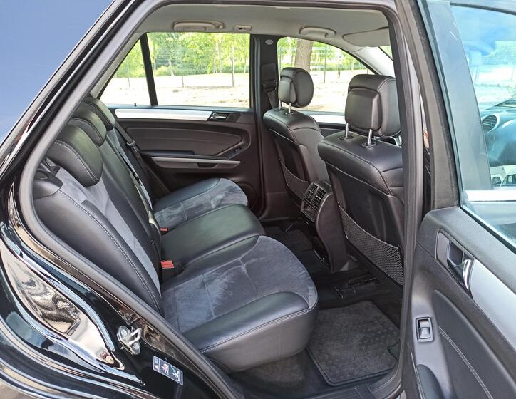 Mercedes-Benz Třídy M 13