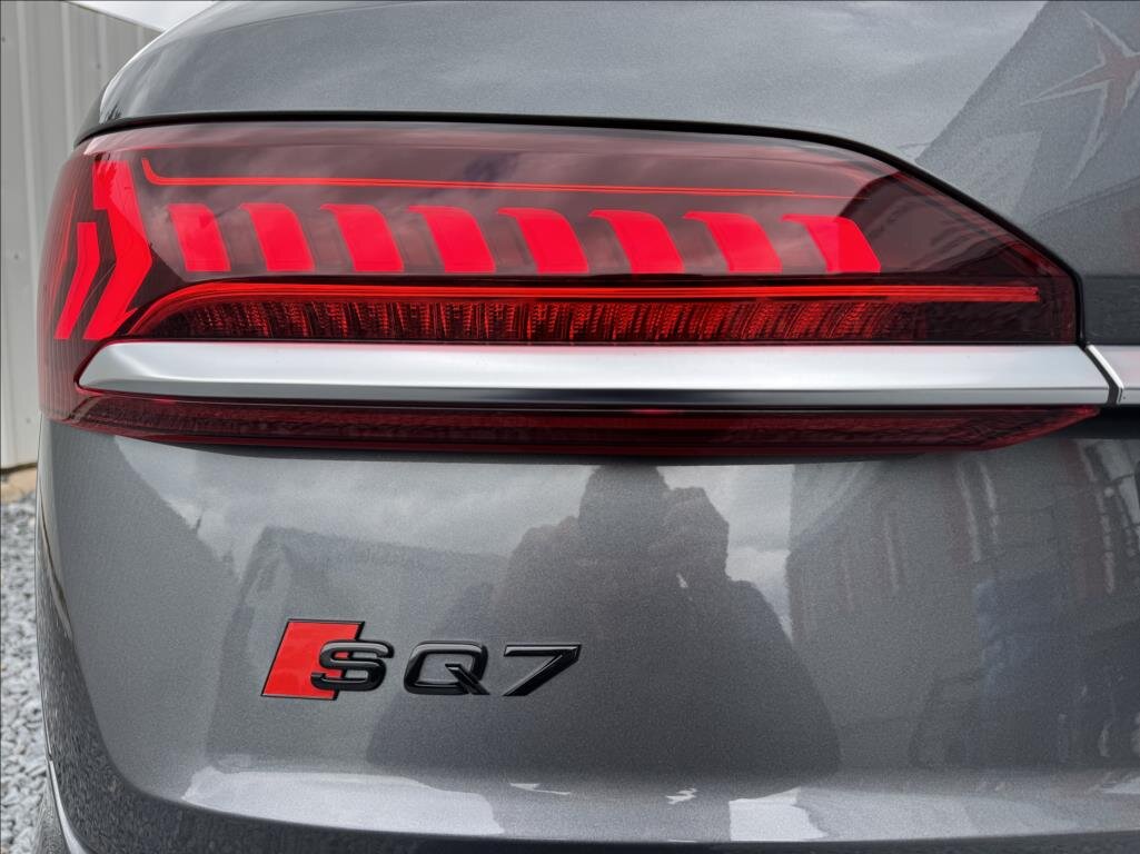 Audi SQ7 Kombi 4,0 l 320 kw