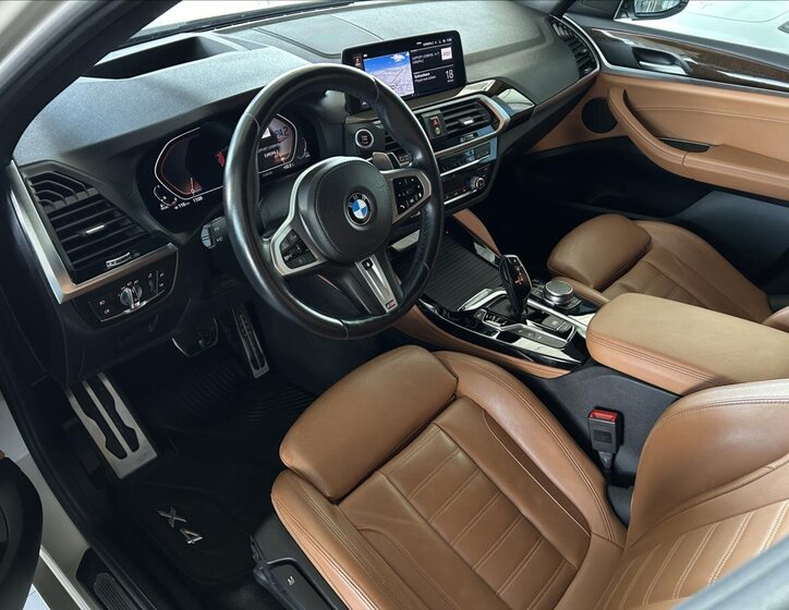 BMW X4 SUV / Terénní 2,0 l 140 kw