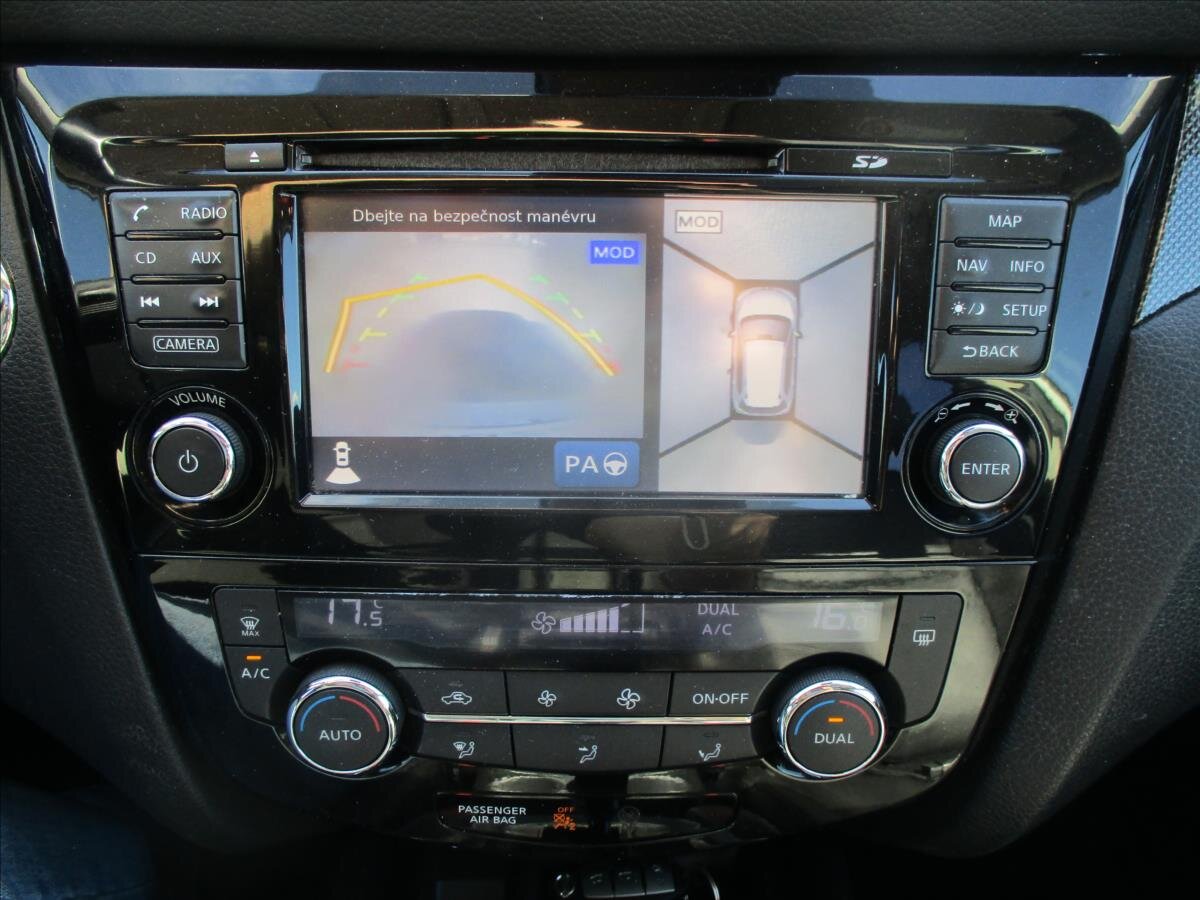 Nissan X-Trail SUV 1,6 l 96 kw