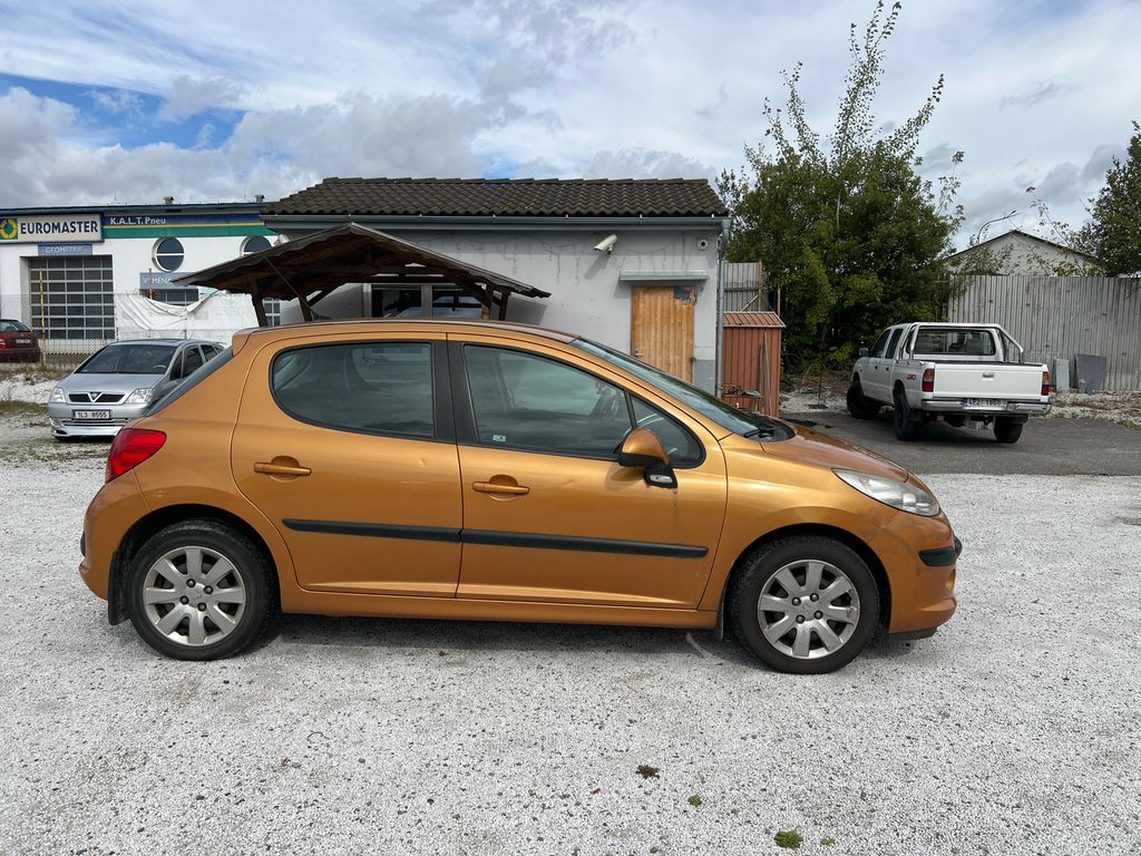 Peugeot 207