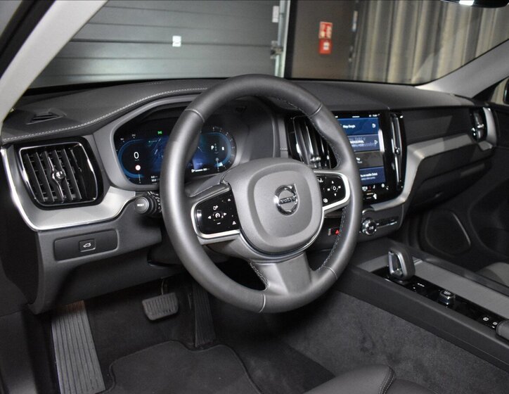 Volvo XC60 SUV / Terénní 2,0 l 184 kw