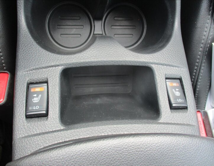 Nissan Qashqai SUV 1,6 l 96 kw