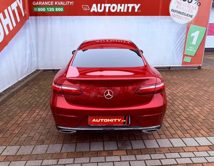 Mercedes-Benz Třídy E 9