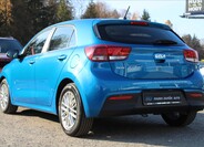 KIA Rio 7