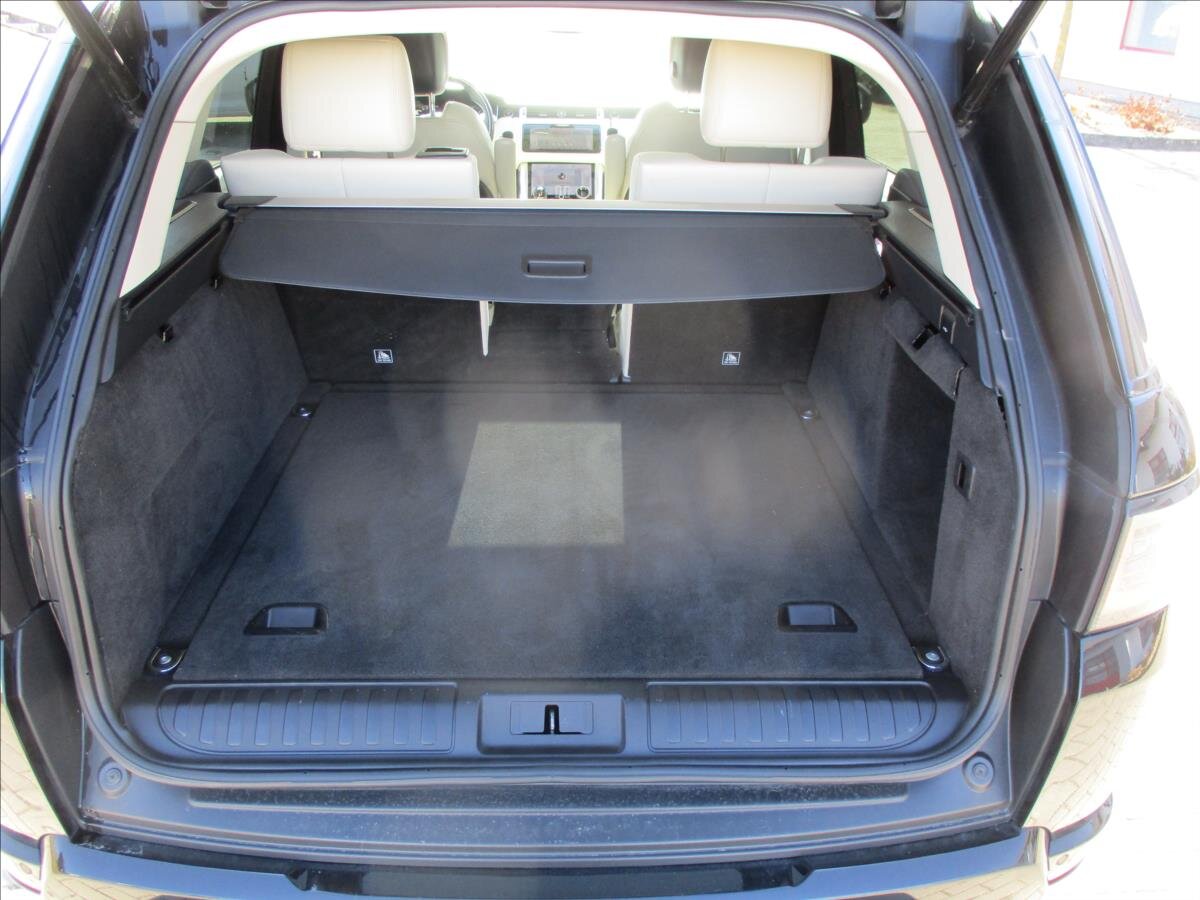 Land Rover Range Rover Sport SUV / Terénní 3,0 l 183 kw
