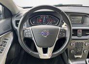 Volvo V40 11