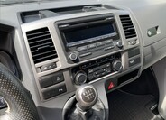 Volkswagen Caravelle 16