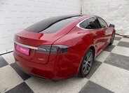 Tesla Model S 7